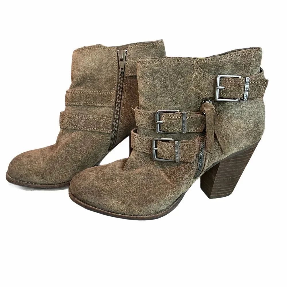 Gianni Bini Brown Suede zip buckle booties size 8